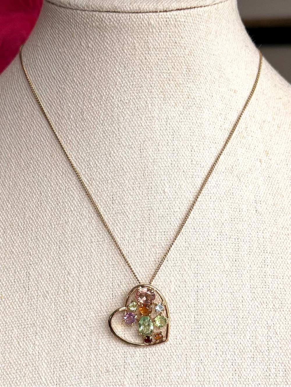 Vintage Gold Tone Multicolor Crystal Open Heart Necklace 16”